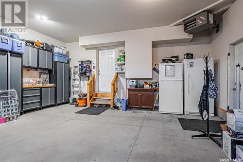 761 Rempel Cove, Saskatoon, SK - Indoor Photo Showing Garage