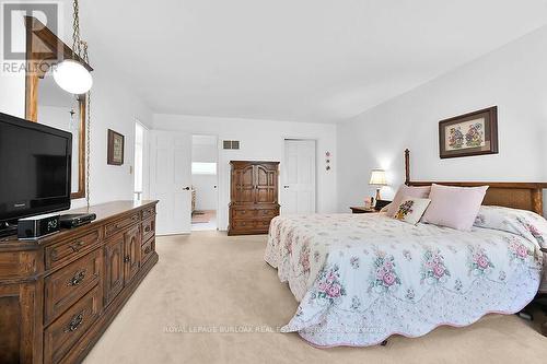 1929 Fieldgate Drive, Burlington (Tyandaga), ON - Indoor Photo Showing Bedroom