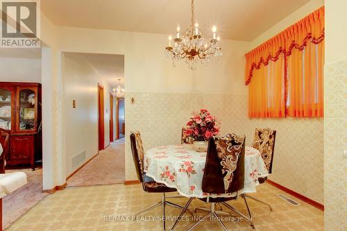 42 Mallard Crescent, Brampton (Central Park), ON - Indoor Photo Showing Dining Room