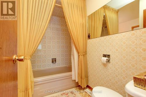 42 Mallard Crescent, Brampton (Central Park), ON - Indoor Photo Showing Bathroom