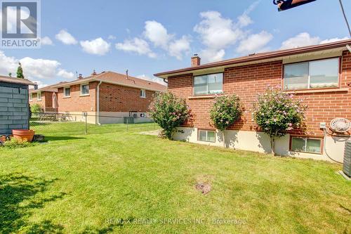 42 Mallard Crescent, Brampton (Central Park), ON - Outdoor With Exterior