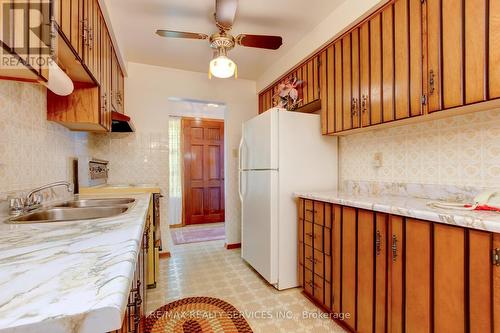 42 Mallard Crescent, Brampton (Central Park), ON - Indoor Photo Showing Kitchen With Double Sink