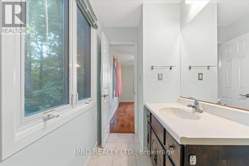 1432 Wallbridge Loyalist Road, Quinte West, ON - Indoor Photo Showing Bathroom