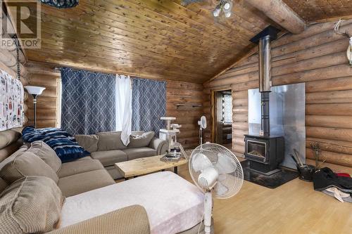 378 Lakeshore Dr, Sault Ste. Marie, ON - Indoor Photo Showing Living Room