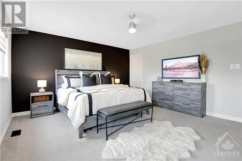 649 Parade Drive, Stittsville, ON - Indoor Photo Showing Bedroom