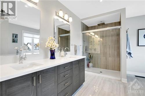 649 Parade Drive, Stittsville, ON - Indoor Photo Showing Bathroom