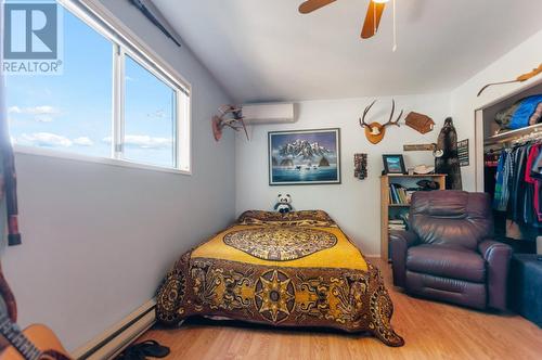 2052 Atkinson Street, Penticton, BC - Indoor Photo Showing Bedroom