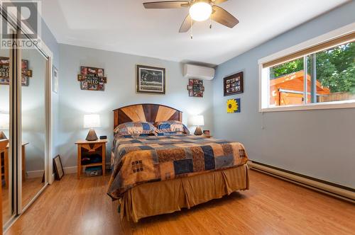 2052 Atkinson Street, Penticton, BC - Indoor Photo Showing Bedroom