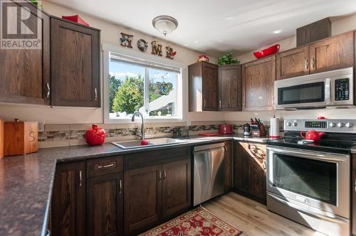 2052 Atkinson Street, Penticton, BC - Indoor Photo Showing Kitchen With Double Sink