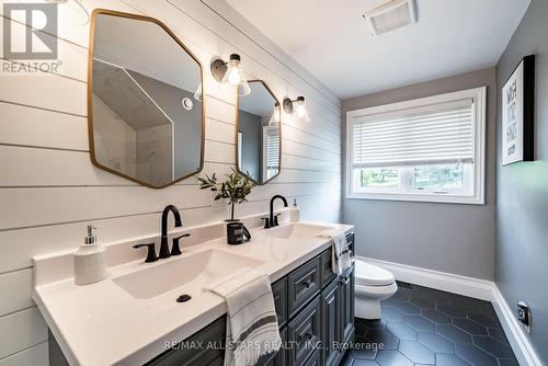 21750 Brunon Avenue, Scugog (Port Perry), ON - Indoor Photo Showing Bathroom