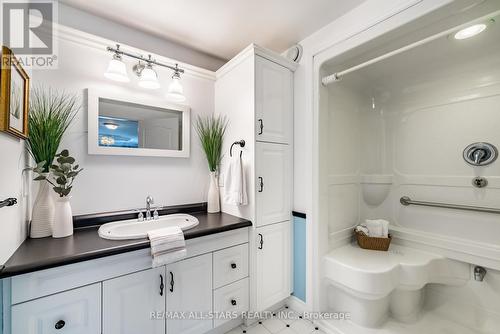 21750 Brunon Avenue, Scugog (Port Perry), ON - Indoor Photo Showing Bathroom