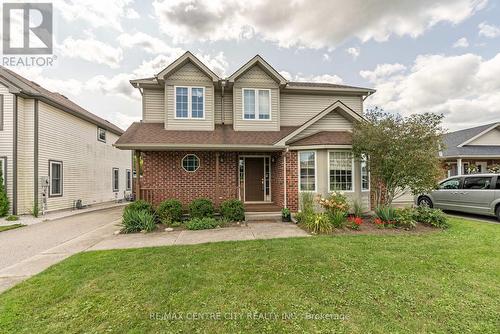 8 Cottonwood Boulevard, Aylmer (Ay), ON - Outdoor With Facade