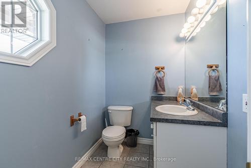 8 Cottonwood Boulevard, Aylmer (Ay), ON - Indoor Photo Showing Bathroom