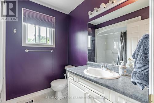 8 Cottonwood Boulevard, Aylmer (Ay), ON - Indoor Photo Showing Bathroom