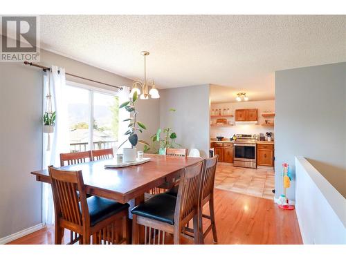 115 Phoenix Avenue, Penticton, BC - Indoor Photo Showing Dining Room