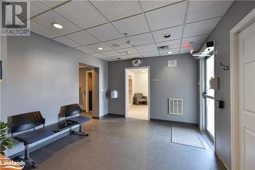 Entry waiting area - 94 Colborne Street W, Orillia, ON 