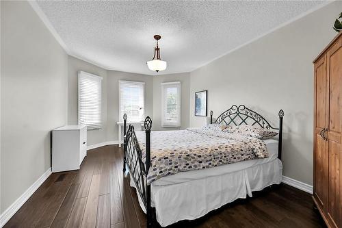 1151 Lockhart Road, Burlington, ON - Indoor Photo Showing Bedroom