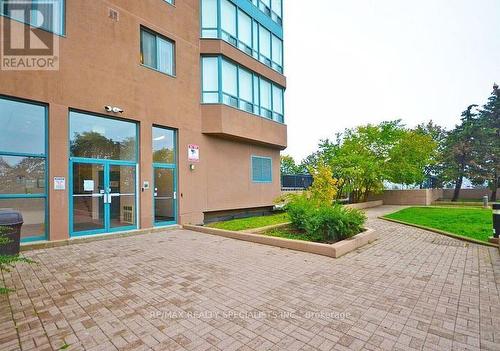 203 - 115 Hillcrest Avenue, Mississauga (Cooksville), ON - Outdoor