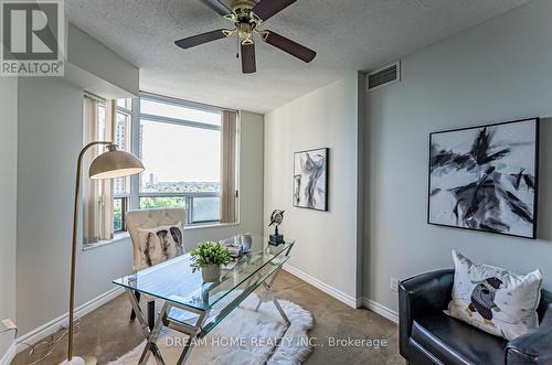 903 - 35 Kingsbridge Garden Circle, Mississauga (Hurontario), ON - Indoor Photo Showing Dining Room