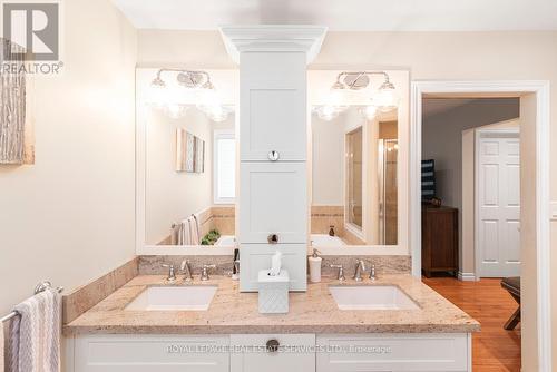 757 Vernon Place, Hamilton (Ancaster), ON - Indoor Photo Showing Bathroom