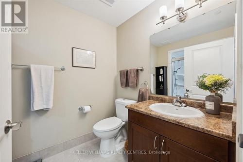 301 - 400 William Graham Drive, Aurora, ON - Indoor Photo Showing Bathroom