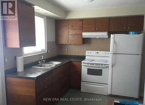 361 Dwight Avenue, Oshawa, ON - Indoor Photo Showing Kitchen With Double Sink