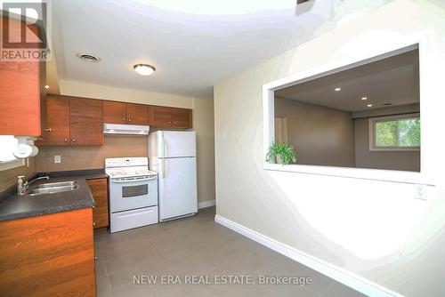 361 Dwight Avenue, Oshawa, ON - Indoor Photo Showing Kitchen With Double Sink