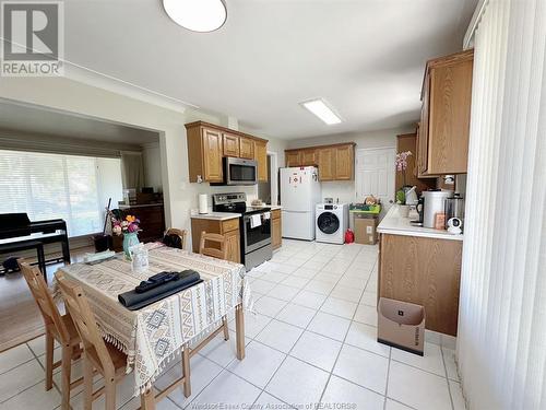 3240 Askin Avenue Unit# Main, Windsor, ON - Indoor Photo Showing Kitchen