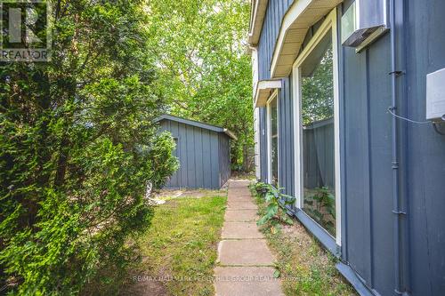 3071 Mosley Street, Wasaga Beach, ON - Outdoor