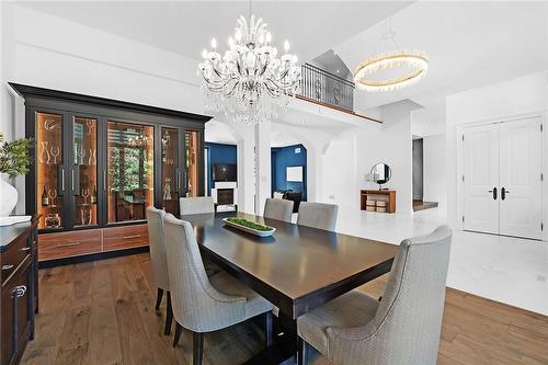 2642 Bluffs Way, Burlington, ON - Indoor Photo Showing Dining Room