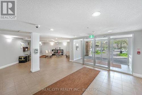 3406 - 4 Dayspring Circle, Brampton (Goreway Drive Corridor), ON - Indoor Photo Showing Other Room