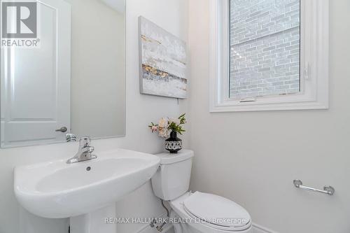 46 Dotchson Avenue, Caledon, ON - Indoor Photo Showing Bathroom