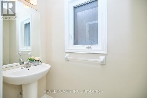 4468 Shuttleworth Drive, Niagara Falls (Chippawa), ON - Indoor Photo Showing Bathroom