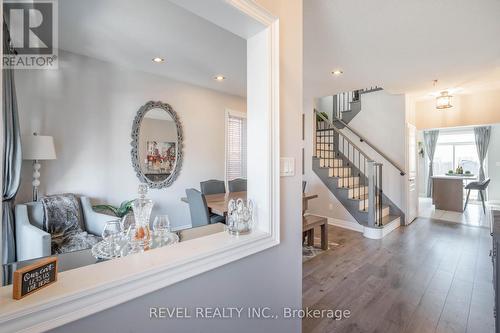 18 Jackson Drive, New Tecumseth, ON - Indoor Photo Showing Other Room