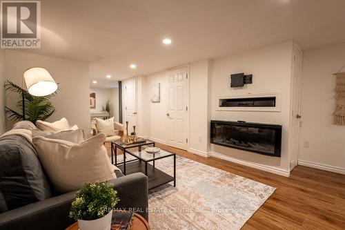 65 Kensington Street, Guelph (Waverley), ON - Indoor Photo Showing Living Room With Fireplace