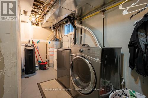 65 Kensington Street, Guelph (Waverley), ON - Indoor Photo Showing Laundry Room