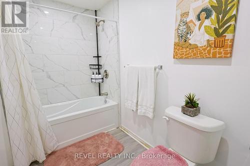 13 Cinnamon Street, Thorold, ON - Indoor Photo Showing Bathroom