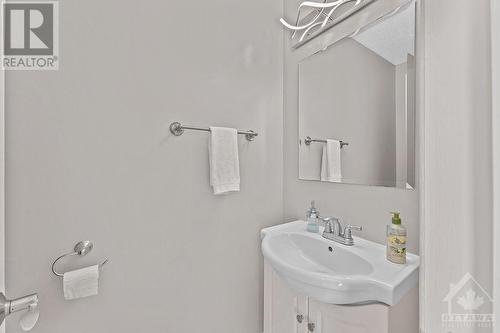 30 Carmichael Court, Ottawa, ON - Indoor Photo Showing Bathroom