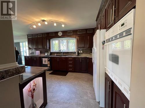 380 J.R Smallwood Boulevard, Gambo, NL - Indoor Photo Showing Kitchen