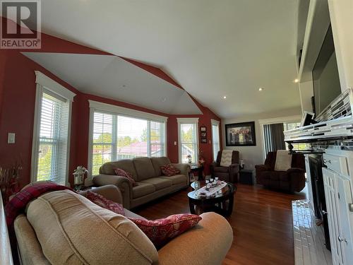 380 J.R Smallwood Boulevard, Gambo, NL - Indoor Photo Showing Living Room