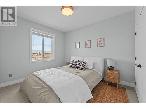 1846 Viewpoint Crescent, Kelowna, BC - Indoor Photo Showing Bedroom