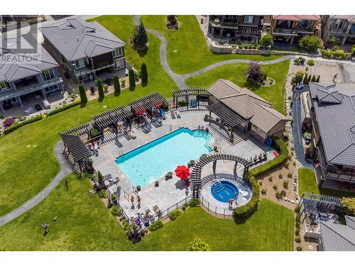 1846 Viewpoint Crescent, Kelowna, BC - Outdoor With Above Ground Pool