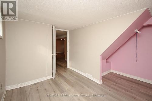 956 Bonnieview Avenue, Burlington, ON - Indoor Photo Showing Other Room