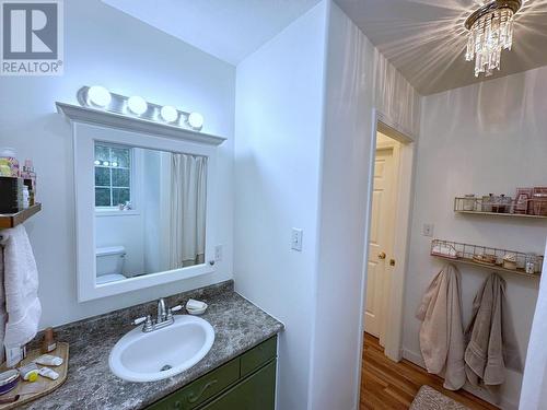 2107 Mcintosh Road, Prince George, BC - Indoor Photo Showing Bathroom