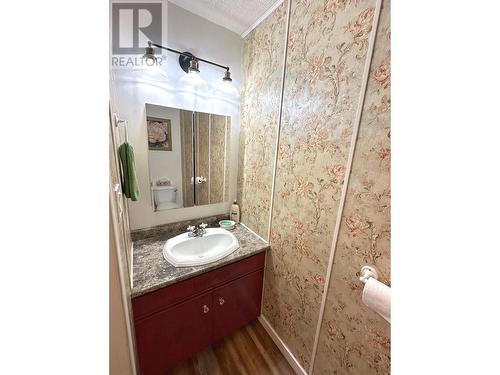 2107 Mcintosh Road, Prince George, BC - Indoor Photo Showing Bathroom