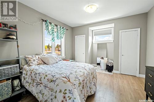 2215 Harvey Street, Regina, SK - Indoor Photo Showing Bedroom