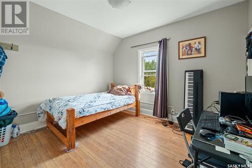 2215 Harvey Street, Regina, SK - Indoor Photo Showing Bedroom