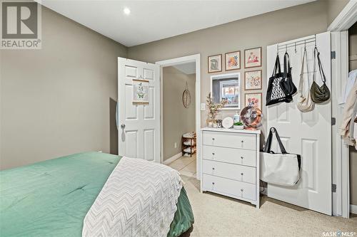 2215 Harvey Street, Regina, SK - Indoor Photo Showing Bedroom