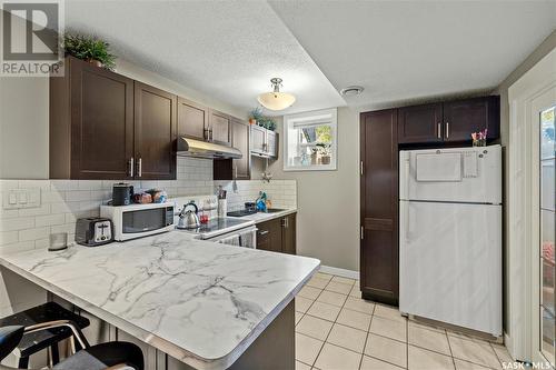 2215 Harvey Street, Regina, SK - Indoor Photo Showing Kitchen