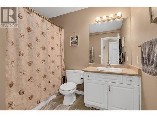 778 Rutland Road Unit# 402, Kelowna, BC - Indoor Photo Showing Bathroom